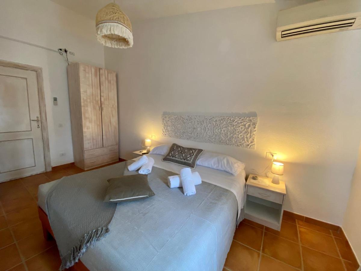 B&B La Pitraia Sant'Antonio di Gallura Bagian luar foto